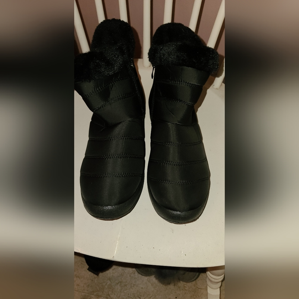 Ankle boots size 7 black